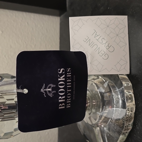 Brooks Brothers Crystal lamp. 15 inches tall. White shade included - Picture 4 of 5